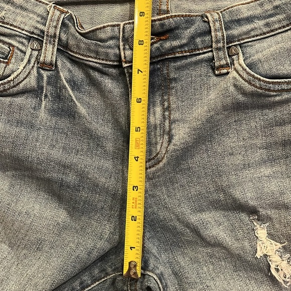 Kut From The Kloth Catherine Boyfriend Distressed Jeans Size 8 - Picture 7 of 13